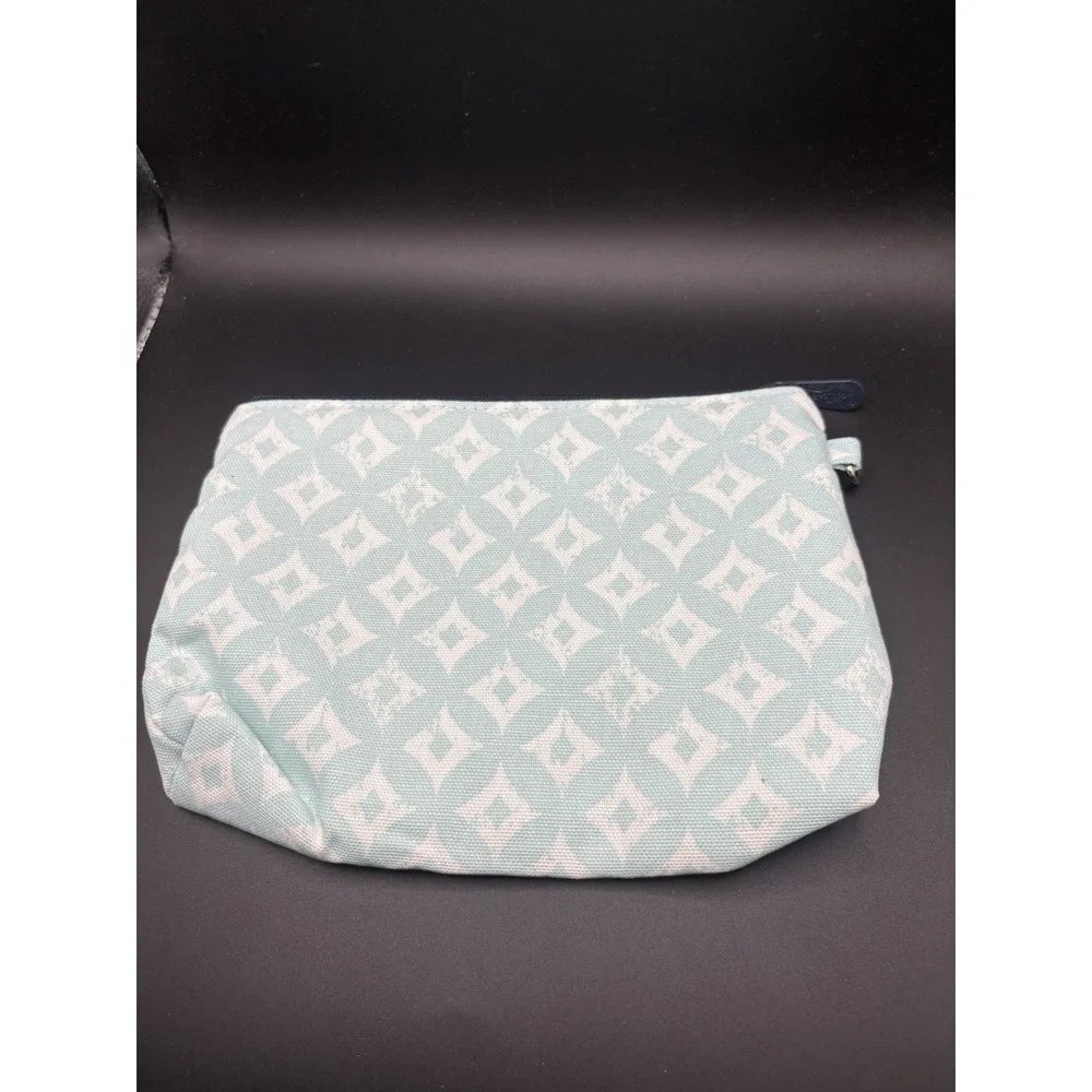 Thirty One RAGE Light Blue Pouch Cosmetic Makeup Bag Organizing Travel Bag NEW